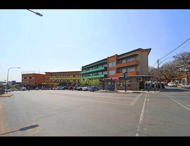 834M² BUSINESS FOR SALE IN MELVILLE